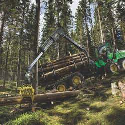 G-Series Wheeled Harvesters – 1210G