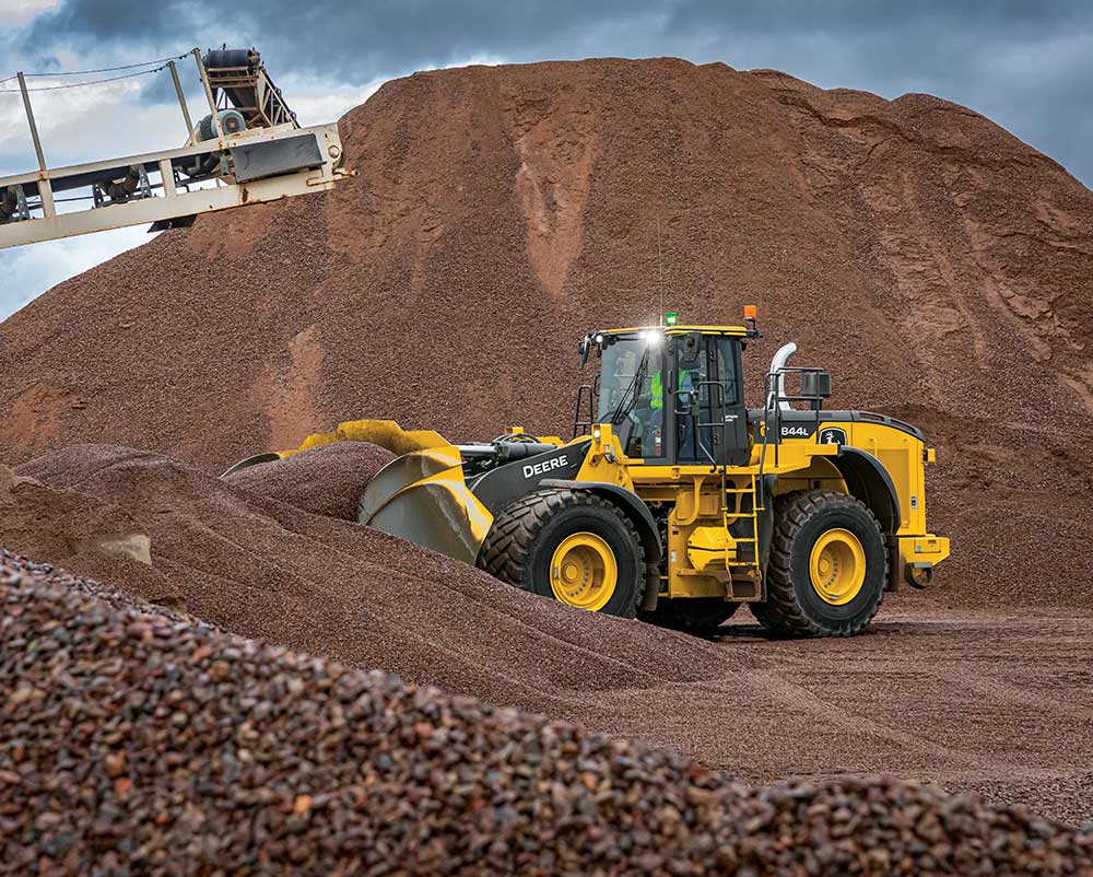 L-Series Wheel Loaders – 844L